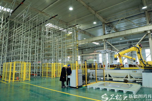 天山觀察 一條生產(chǎn)線服務(wù)十幾家企業(yè)，社會經(jīng)濟(jì)咨詢服務(wù)的聚變效應(yīng)